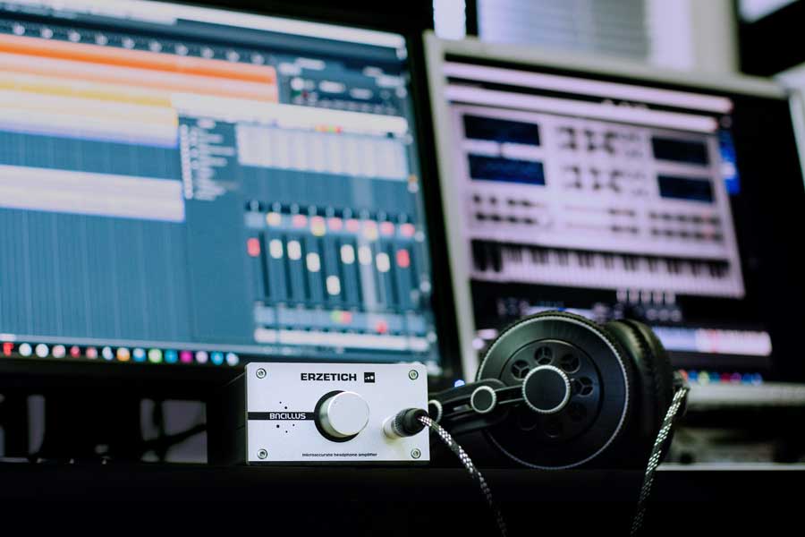video editing services for mixing and mastering services in modern industry standart for musicians for videoclips